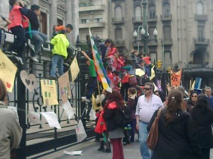 Con una caravana por m s derechos organizaciones y pibes